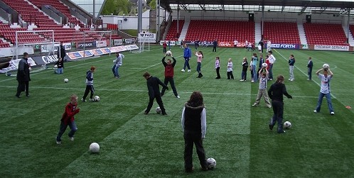 Young Pars Club Night