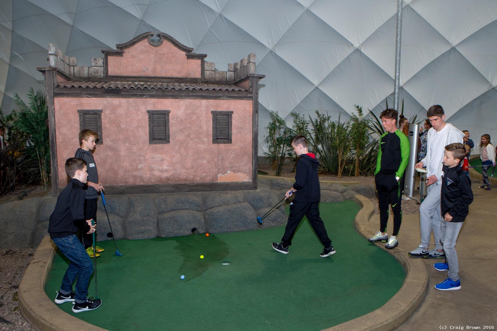 Adventure Golf for Young Pars and players